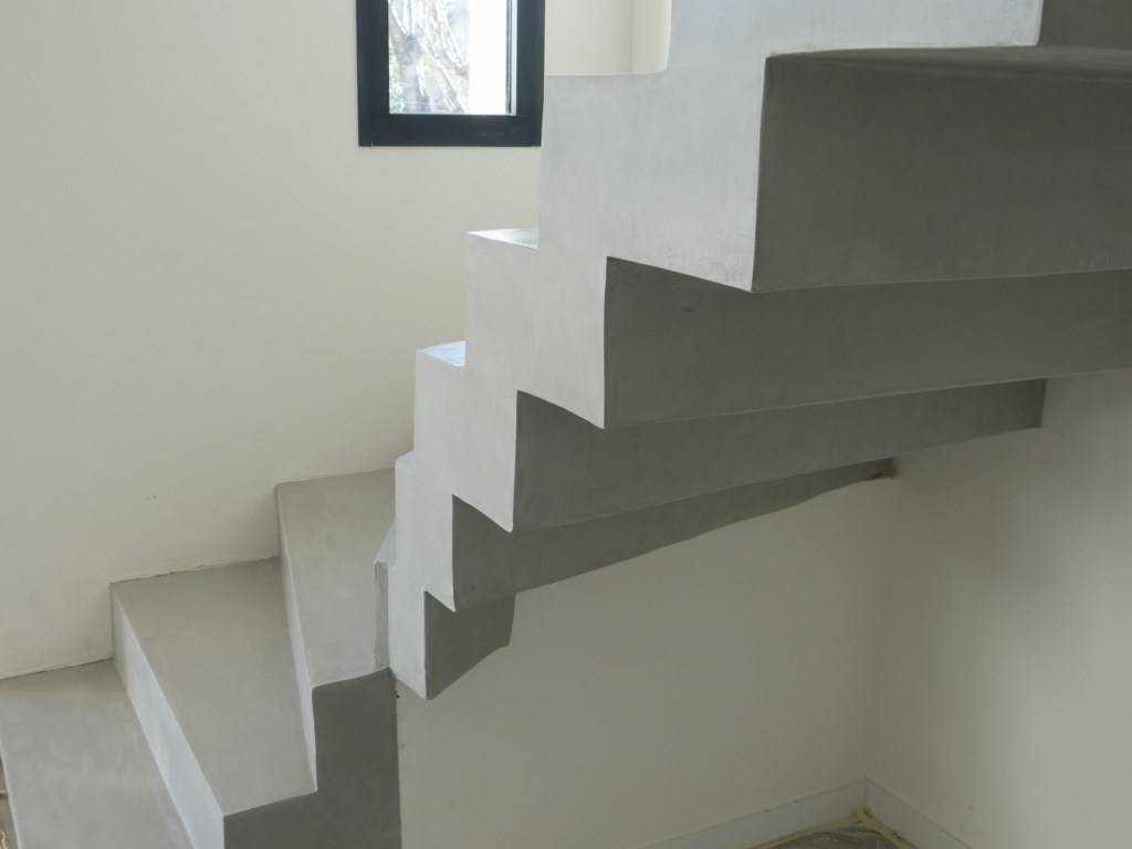 Création d'escalier en béton dans la Haute-Loire